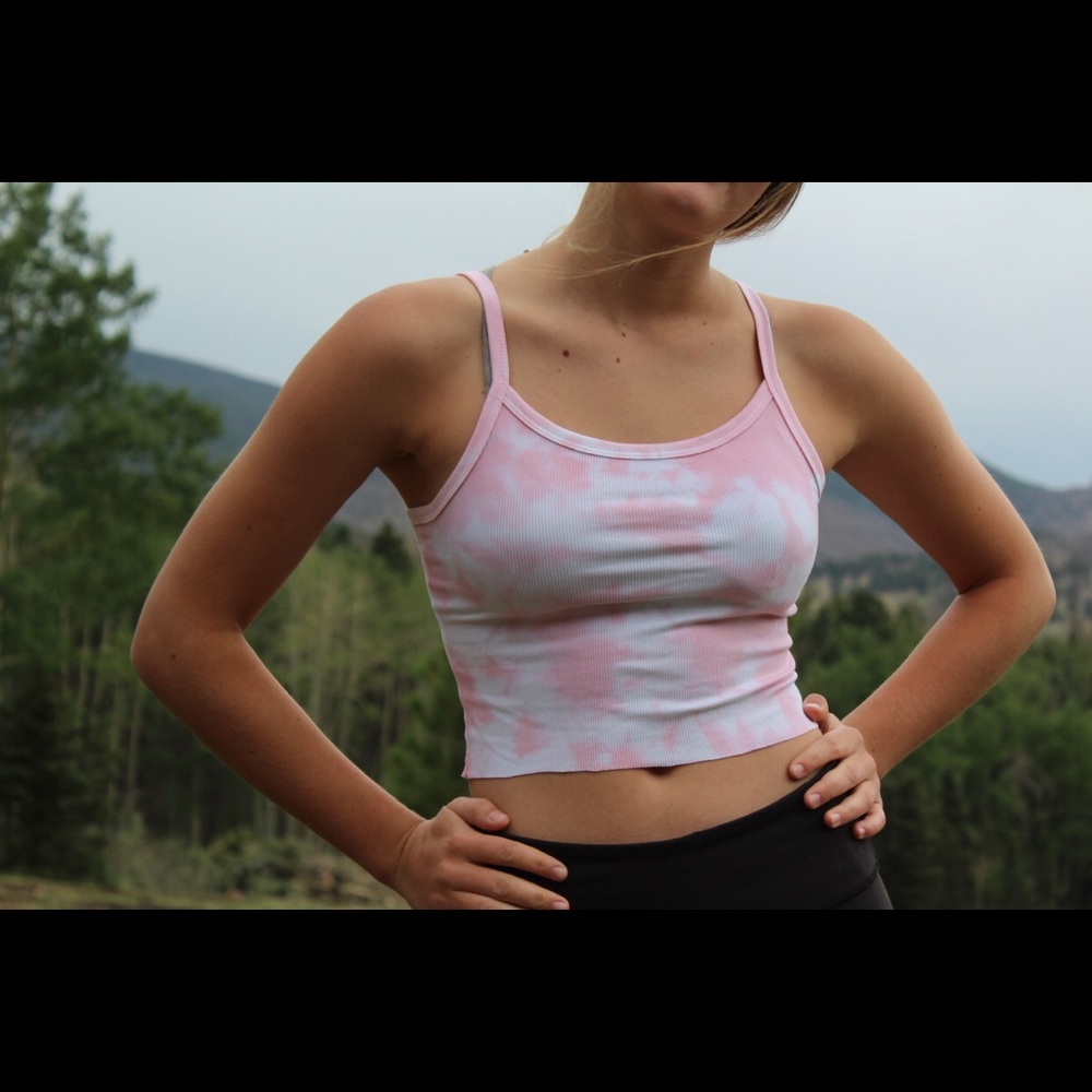 tie dye tank top.